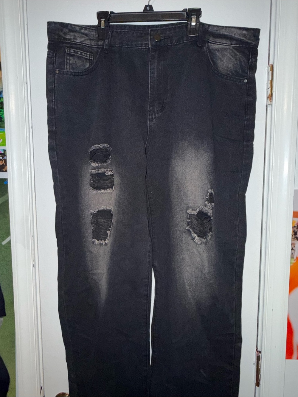 Black Distressed Men's Jeans